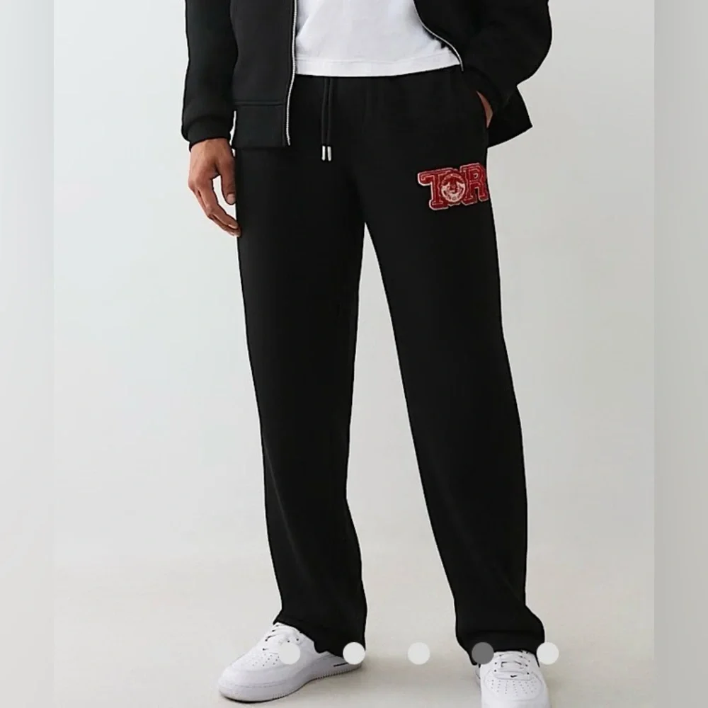 True Religion World Tour Champions Sweatpant Black S